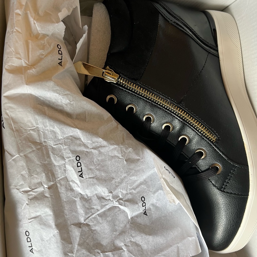 Aldo Brand New Black Sneakers